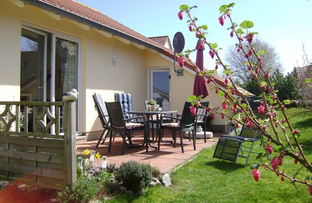Vacation home Rieke, child-friendly, with garden, 1500 m to the Salzhaff