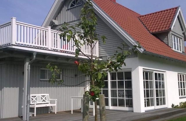 Vacation home " Strand 22 ", on the Baltic Sea, roof terrace, sauna, WLAN, - SEASIDE-