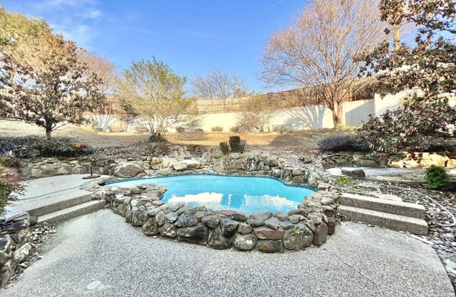 Vacation house in Carrollton. Your family will be close to everything