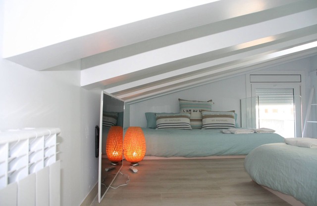 Vacation Rental. 50 meters to LLAFRANC (Costa Brava, SPAIN) beach. Free WIFI