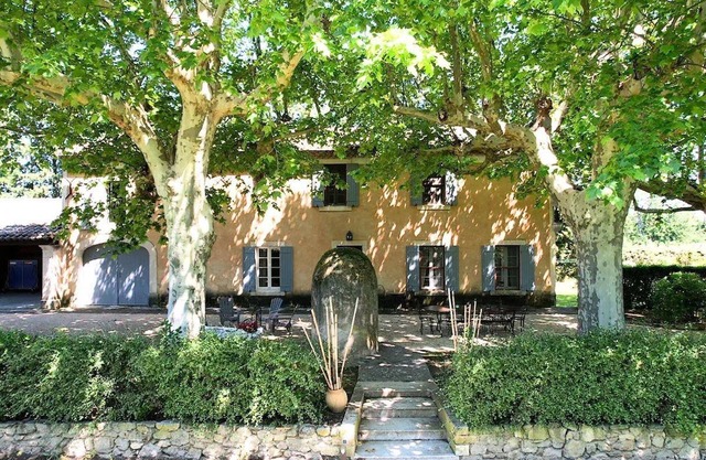 Vacation rental house with pool CAVAILLON LS2-445
