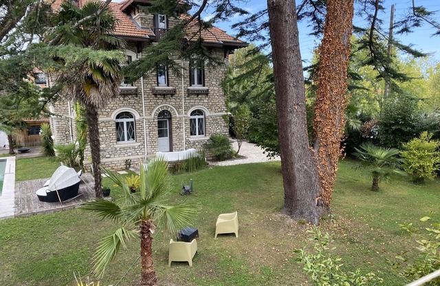 Vacation villa rentals by the week, month or year