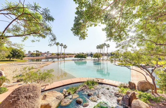 Val Vista Lakes Group Getaway: Lake & Pool Access!
