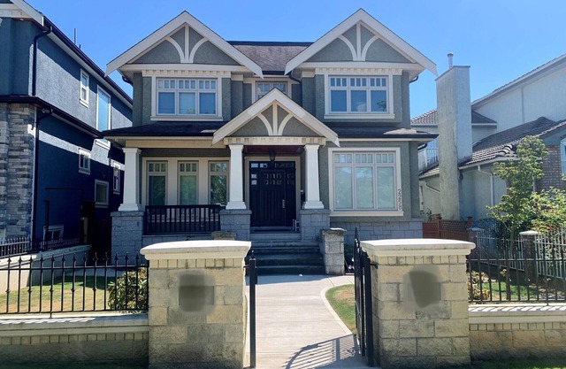 Van east basement with 2 bed rooms with queen size bed