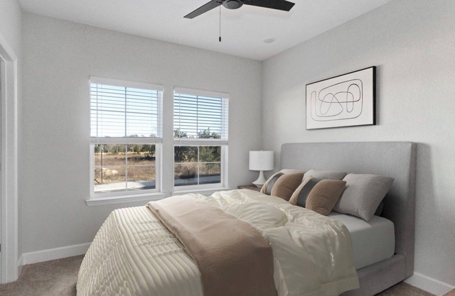Vanguard 2BD 11 - Two Bedroom Apartment, Sleeps 4