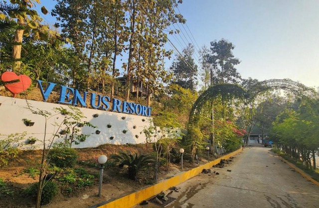 Venus Resort & Coffee House