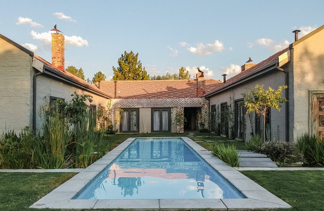 Veranda House