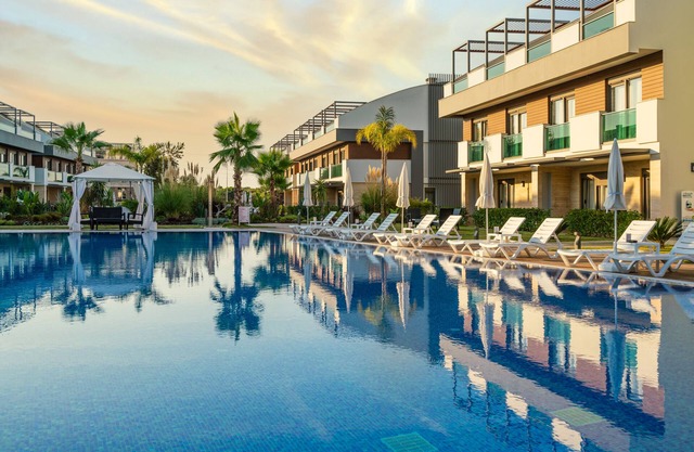 Veranda Suites