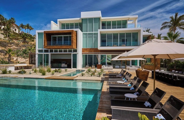 Verified ✓ Luxury 11 BR Mansion Exclusive Beach Private Chef, Maid & Butler