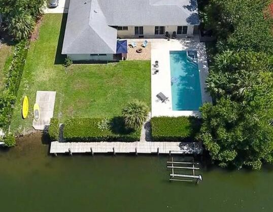 Vero Beach Island private gated scantuary with pool, 60' boat dock & kayak launch!