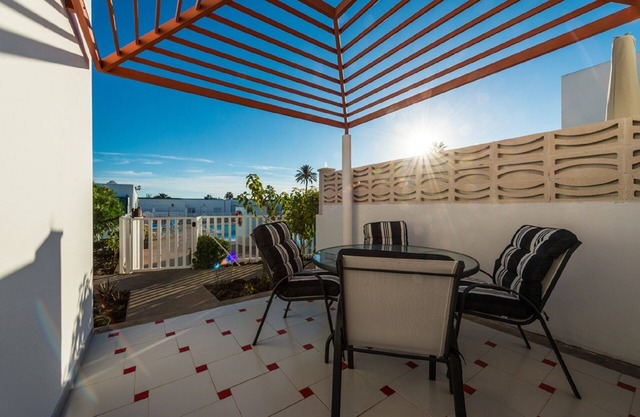 Very comfortable exclusive refurbished bungalow with parking, free wifi and swimming pool