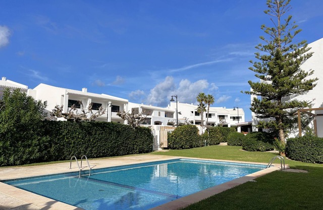Very comfortable house near the sea