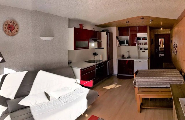 Very nice renovated two-room apartment at the foot of the slopes