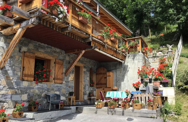 Very quiet and relaxing place. very nice view of the belleville valley