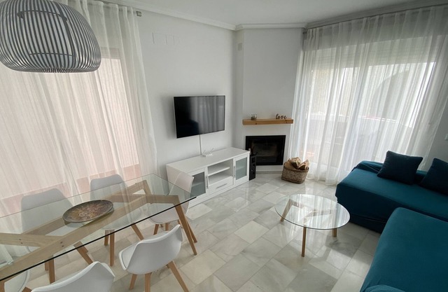 Very spacious independent villa with large terraces and fireplace