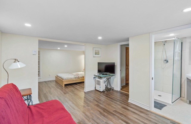 Very well located apartment. Ideal for a long s