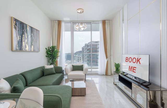 Vibrant Al Furjan Unit Sleeps 4 with Pool and Gym