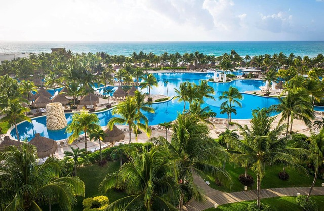 Vidanta Exclusive Resort, Experience Luxury vacation Mexico to Caribbean Sea.n