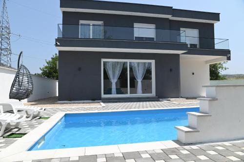 Vila Lux Mia