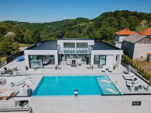 Vila Salkic
