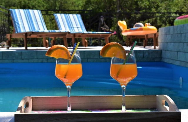 Vila Stella - holiday home with private heated pool