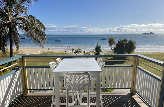 Villa 35 - Air conditioned beach front villa