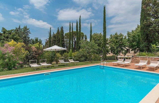 Villa Alba: A charming two-story villa situated in a quiet location, surrounded by a wonderful garden, with Free WI-FI.