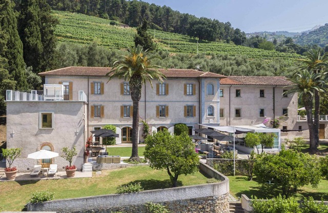 VILLA ALBERICO Luxury, with A/C, SPA, private pool, near Versilia & beach clubs