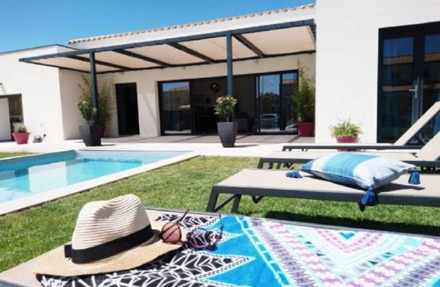 VILLA ALPILLES CRAU CAMARGUE