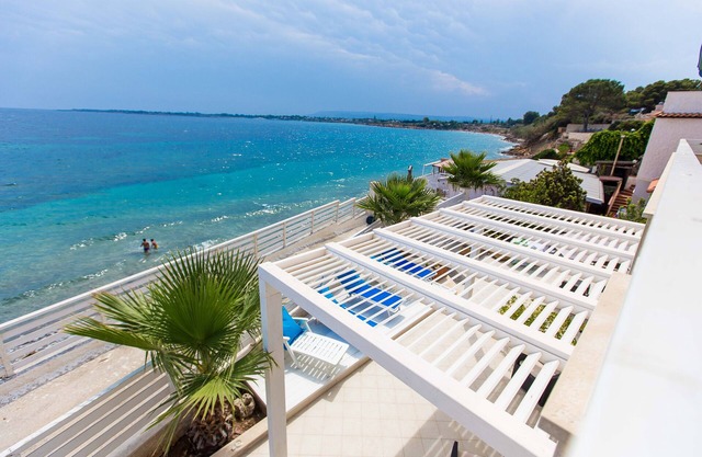 Villa Amateia Dione seafront Indep. apt. 2/4 people - Syracuse - Plemmirio Park