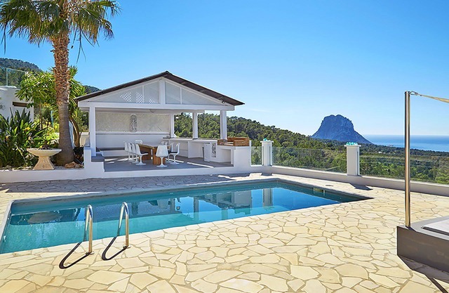 Villa Ariel with private pool and sea view