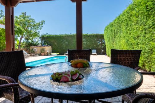 Villa Aspasia in Peyia, Private Pool & 3 Ensuite Bedrooms