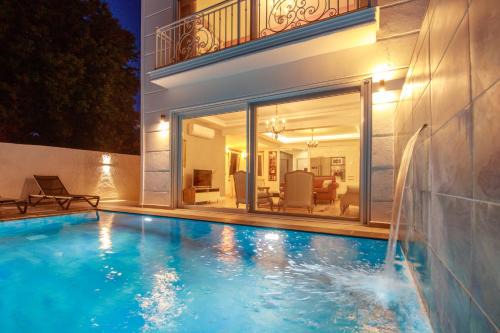 Villa Atlas