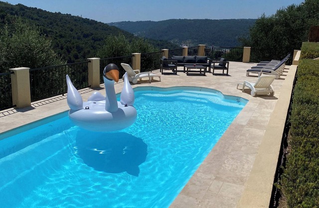Villa Avec Piscine Chauffée Nice Collines