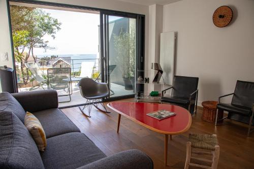 Villa avec vue mer, accès plage à 2 minutes à pied