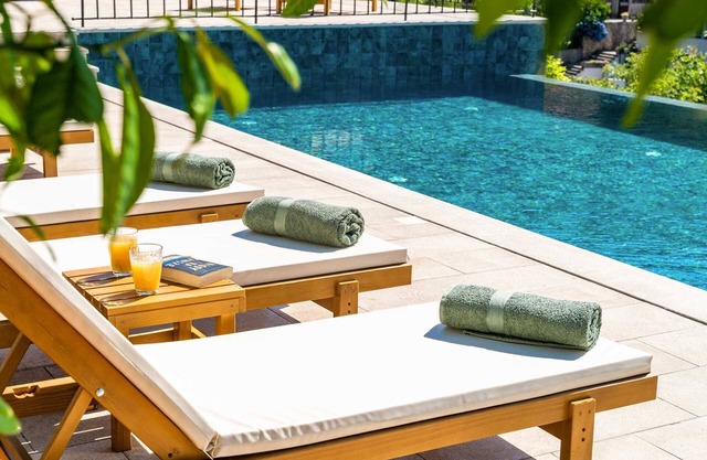 Villa Bay Breeze with Infinity Pool