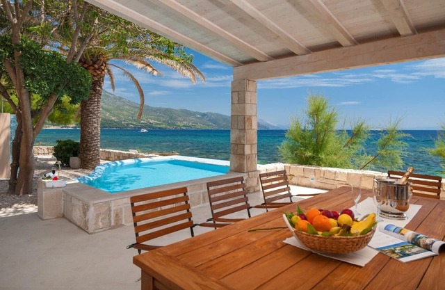 Villa Beachfront Gracia Grande with private pool with sea water right at the beach in Orebic - Peljesac