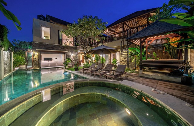 Villa Bettini Stylish 3BR w/Pool, Near Bintang