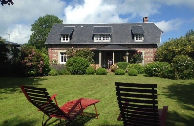Villa bord de mer, avec grand jardin et plages à proximité/House near the sea with big garden