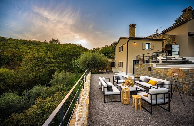 Villa Boshka - Luxurious Villa with Private Pool Amidst Nature
