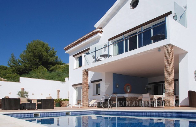 Villa Bosque Mar with private heated pool and jacuzzi