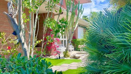 VILLA BRANDO EXCLUSIVE - 9People - Bike Rental - Near Sabaudia & Pontine Beaches - Not a typical villa, it's truly a different experience