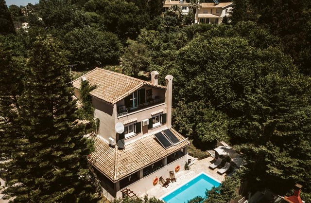 Villa Butterfly - Heated Pool, Jacuzzi, Sauna, Gym