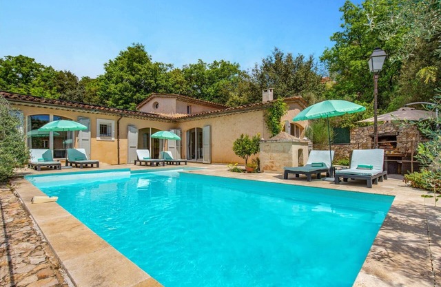 Villa Cabris by Villa Plus