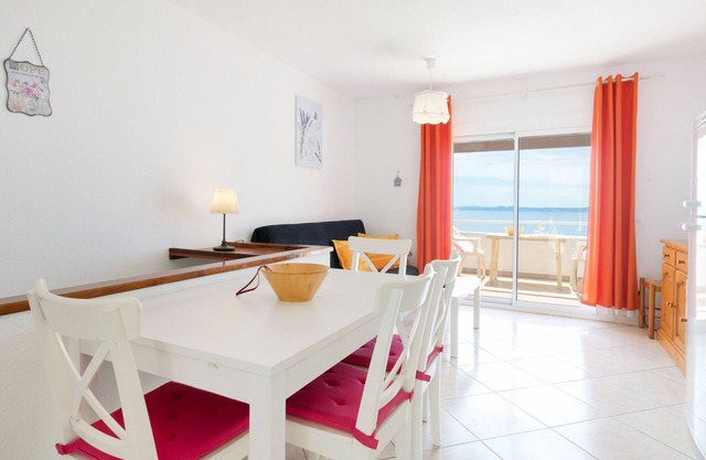 Villa 'Casa con Vistas al Mar Costa Bra' with Sea View, Shared Pool & Wi-Fi