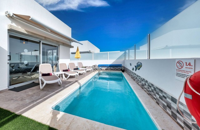 Villa Cassia - Private Pool, Foosball, BBQ, Air-Con and SAT Tv By Lanzarote Vacation Homes