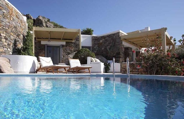 Villa 'Cave' 3 pax Infinity Pool Beach Hotel Villa Paradise Naxos