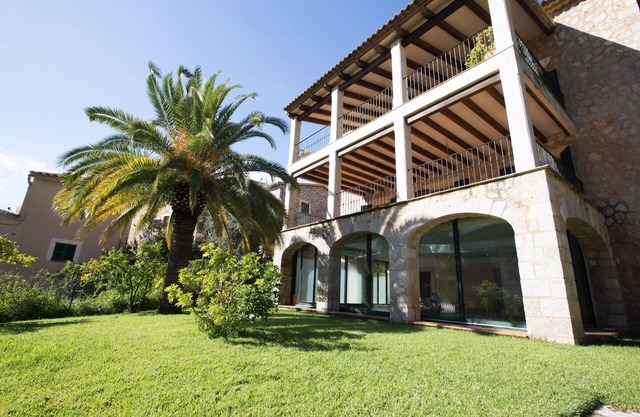 VILLA CIRCE - Exclusive villa with indoor heated pool in Fornalutx.