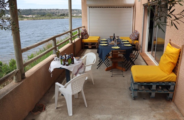 Villa close to the beach with exceptional views.