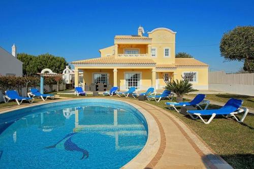 Villa Coelha - Table tennis and Pool Table